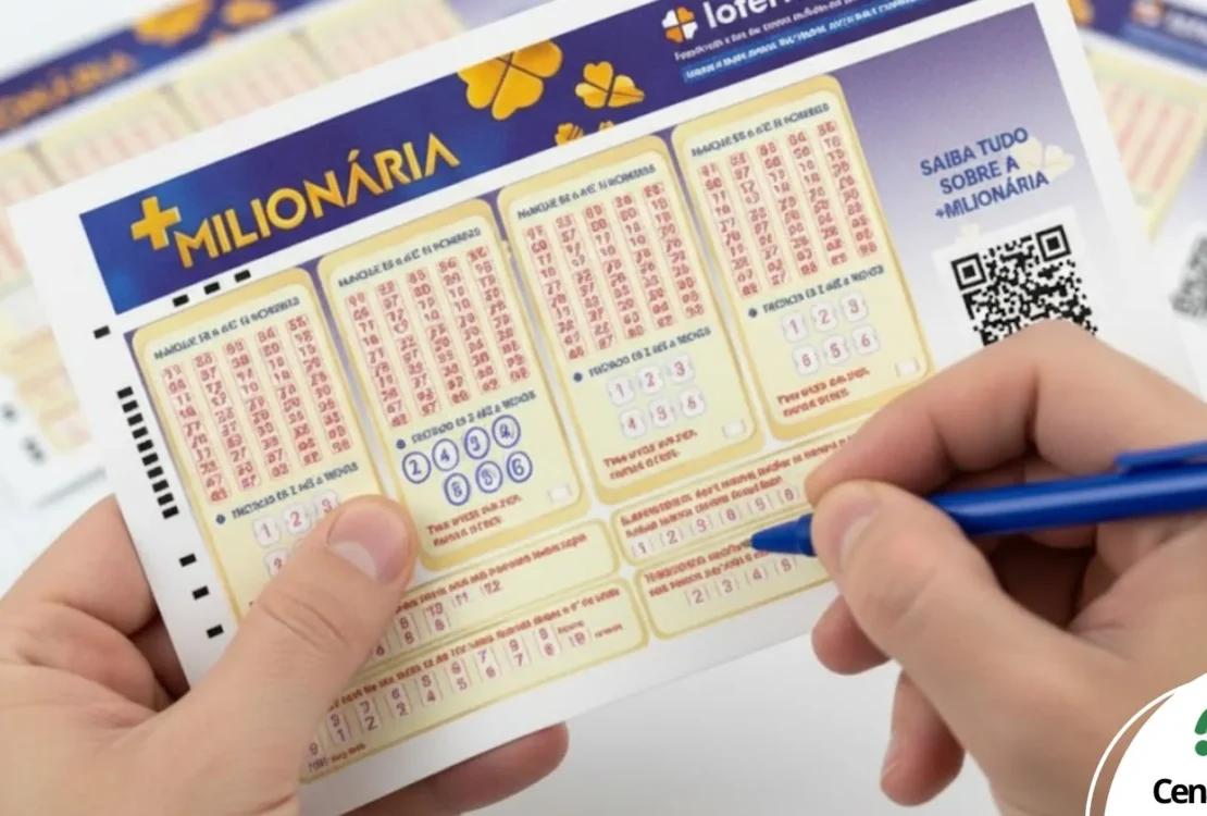 Pessoa marcando os números em bilhete da +Milionária