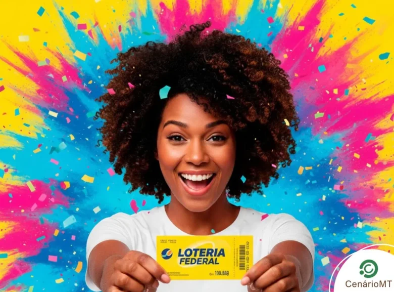 Mulher negra segurando bilhete da loteria federal com fundo colorido