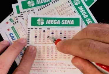 Até quando apostar na Mega-Sena 2974: Prêmio de R$ 72 milhões é sorteado hoje 24 Bilhete de aposta da Mega-Sena concurso 2974 com prêmio de 72 milhões de reais.
