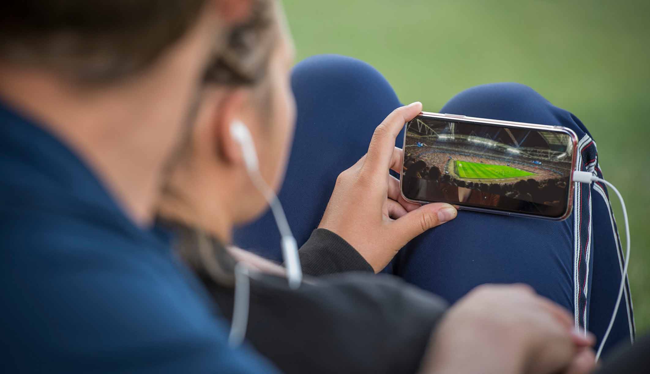 Assistir Futebol Online Grátis No Celular: A Maneira Mais Fácil De Ver Seu  Time Jogar