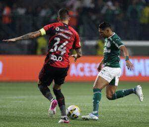 Athletico-PR vence o Palmeiras no Allianz Parque e assume a vice-liderança do Brasileirão