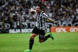 De virada, Ceará vence o Corinthians pelo Brasileirão