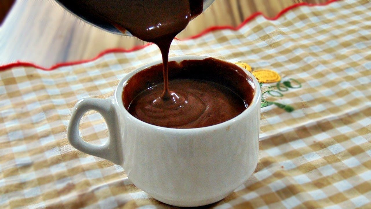 como fazer chocolate quente cremoso