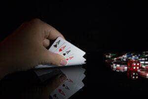 Como jogar Texas Hold'em como um profissional