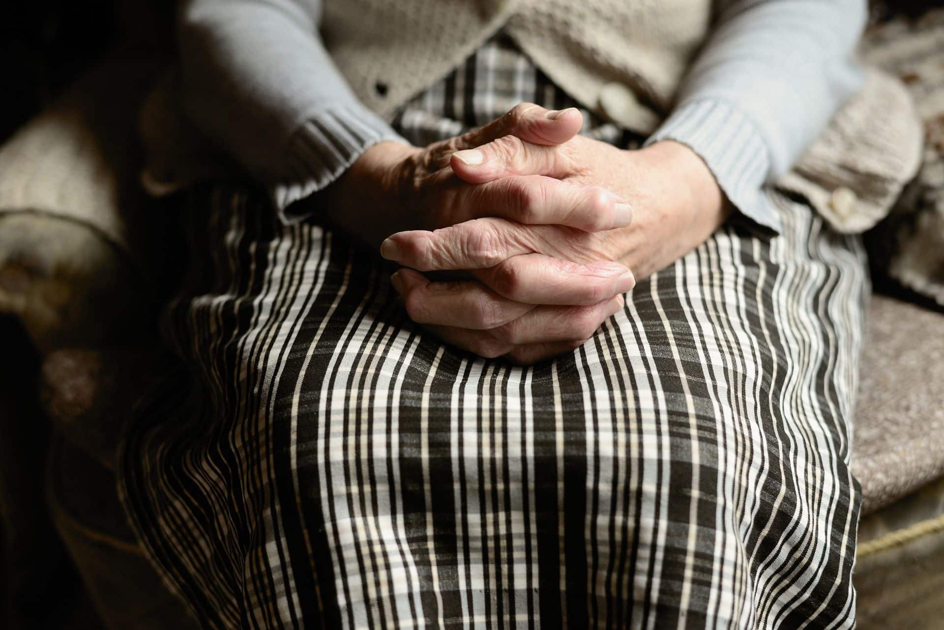 Mulher espanca a mãe de 80 anos em Mato Grosso