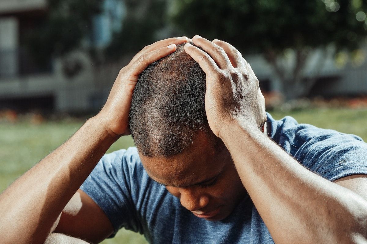 O que podem ser dores de cabeça frequentes? Não brinque com a sua saúde