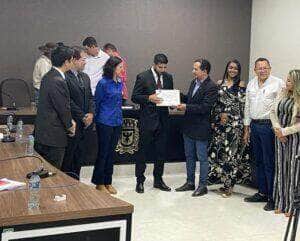 Delegado de Aripuanã é homenageado com título de cidadão