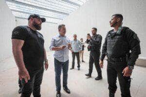 Governador vistoria obras na PCE: “Vamos ter o mais moderno e eficiente presídio do Brasil”