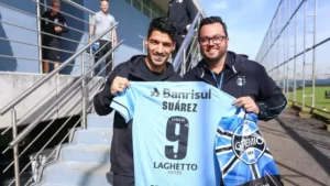Lenda do Barcelona a caminho do Grêmio: Suarez aceita!
