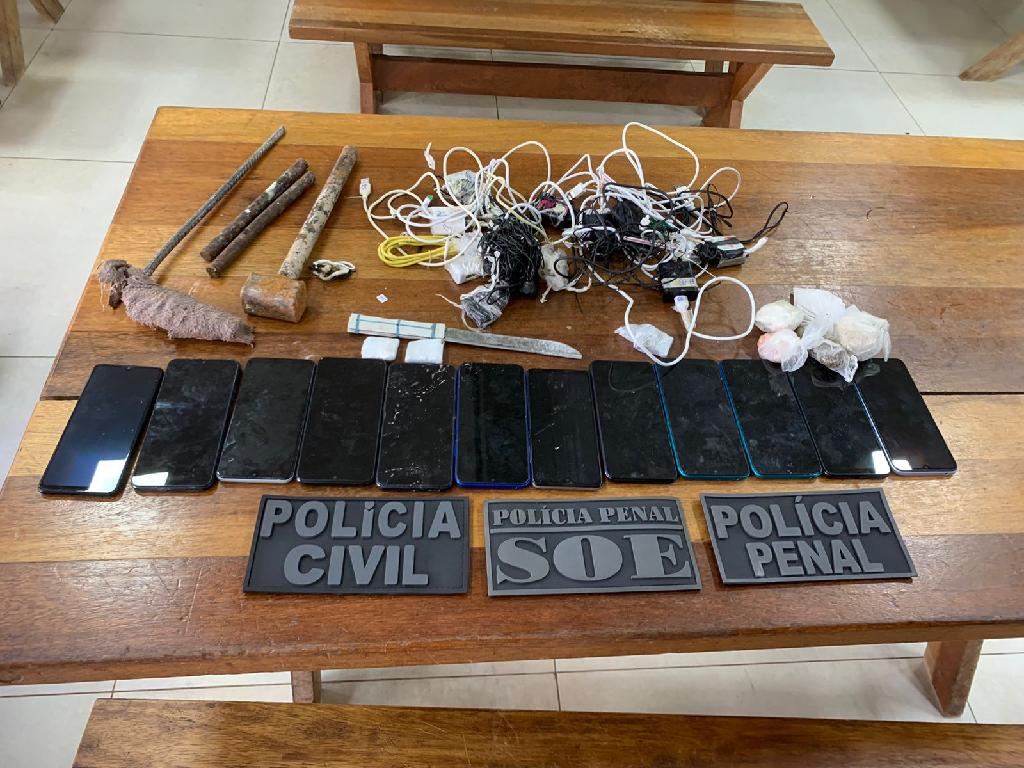 policia civil apreende celulares durante cumprimento de mandado na pce