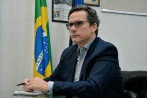 “Vamos simplificar processos e colocar o contribuinte no centro das nossas decisões”, afirma secretário de Fazenda