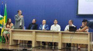 Ao lado de Pivetta e Porto, Presidente do CEE-MT prestigia assinatura de Edital do Programa “Pacto Educativo”