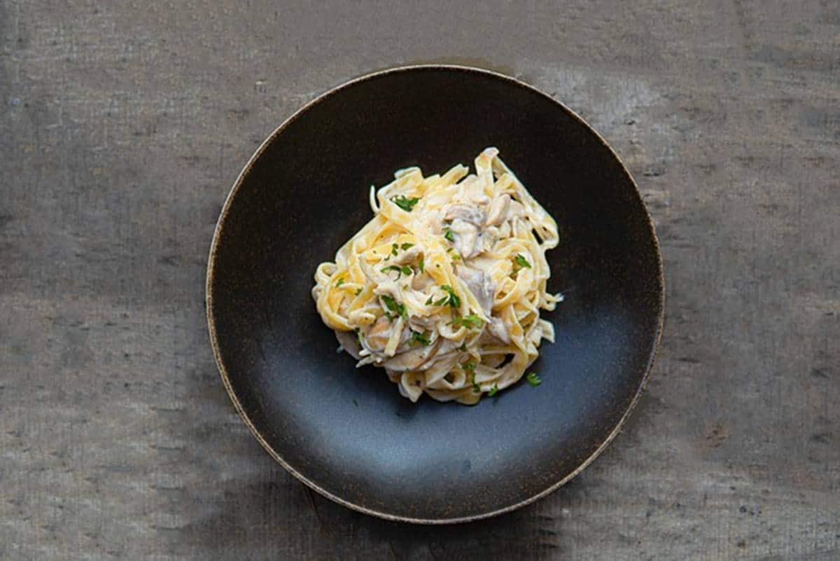 receita de macarrão com frango ao molho branco