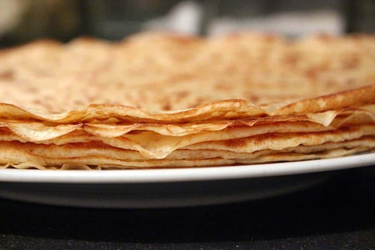 como fazer crepe na frigideira