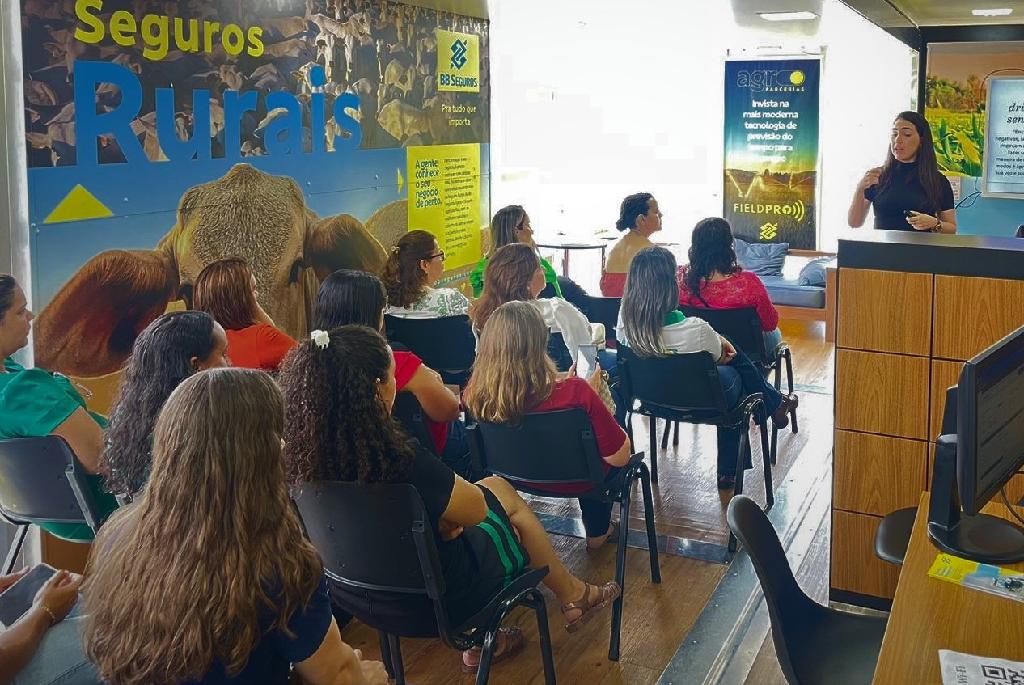 empaer participa de circuito de negocios agro do banco do brasil com palestra sobre lideranca feminina