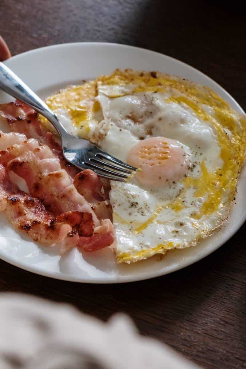 como fazer café da manhã americano