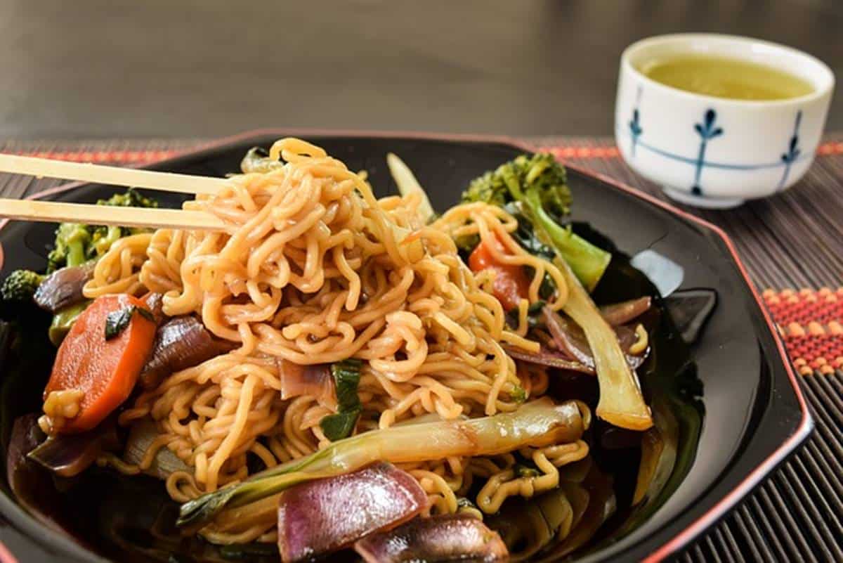 como fazer yakisoba