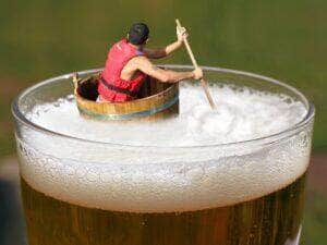 Quantas calorias tem em uma lata de cerveja?