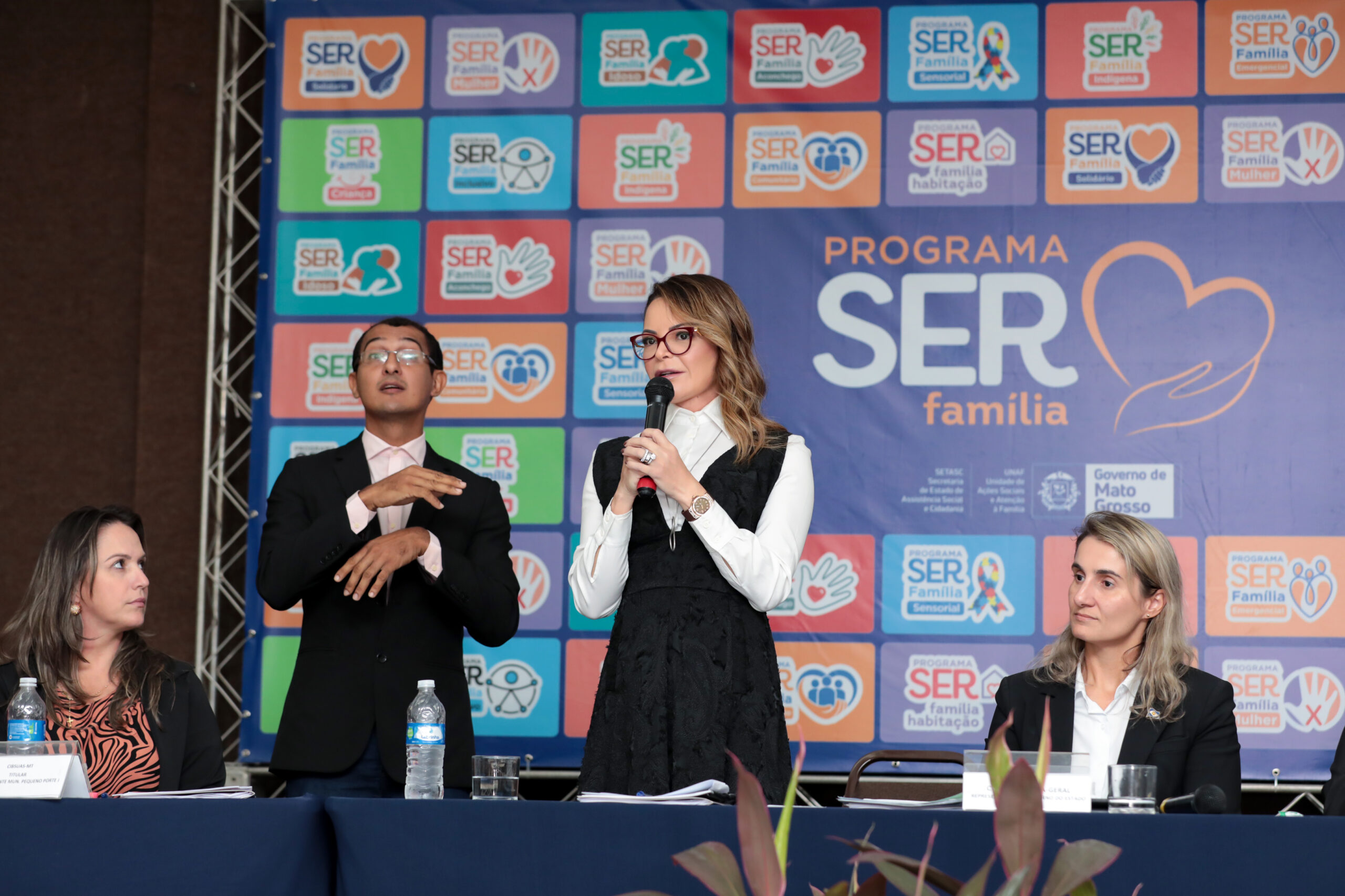 Jana Pessôa/Unaf | Primeira-dama Virginia Mendes participa da 2ª Reunião da CIB-SUAS