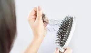 O que fazer para evitar a queda de cabelo