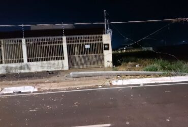 Jovem de 22 anos morre ao colidir motocicleta contra poste em Água Boa (MT)