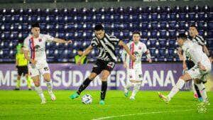 Libertad x Fortaleza; onde assistir ao vivo o jogo desta terça-feira (1) pela Copa Sul-Americana. Foto: Divulgação Libertad