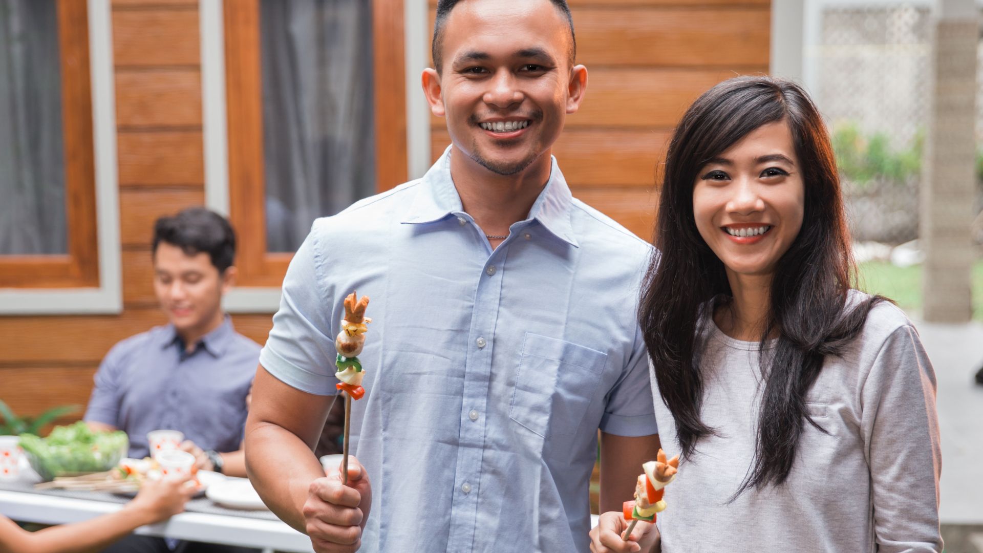 4 signos que vão levar só cerveja boa para o churrasco deste domingo 22 de outubro | Canva