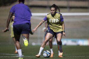 Seleção Brasileira encara a França neste sábado (29) pela Copa do Mundo Feminina; onde assistir ao vivo. Foto: Thais Magalhães/CBF