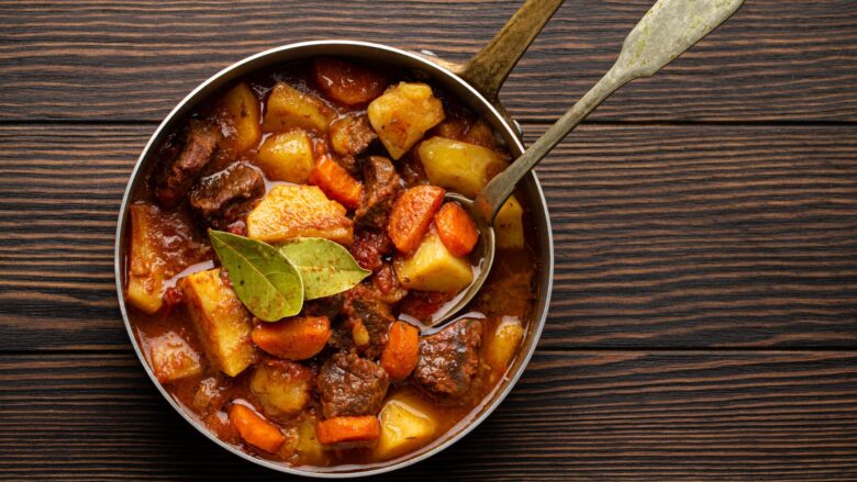 Carne de panela com batata