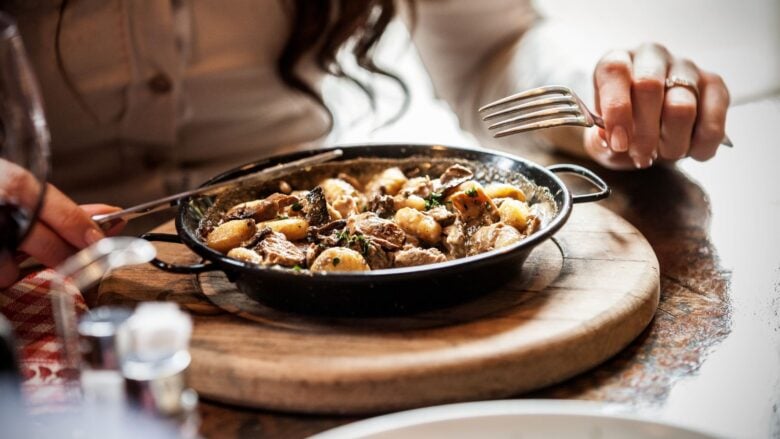 Como fazer nhoque de batata com carne assada