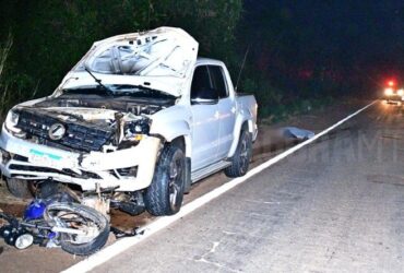 Homens morrem em colisão entre motocicleta e caminhonete em rodovia de Mato Grosso