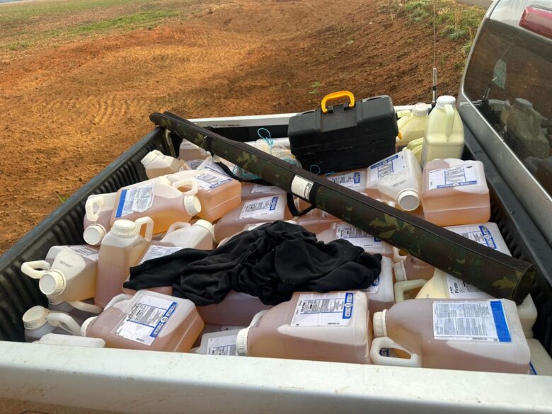 Ladrões invadem fazenda em Tapurah e fogem levando armas e defensivos.