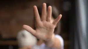 Homem é preso em Sinop por estuprar neta de 5 anos
