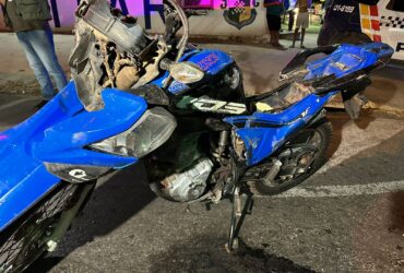 Mulher morre ao colidir motocicleta contra ônibus em Cuiabá