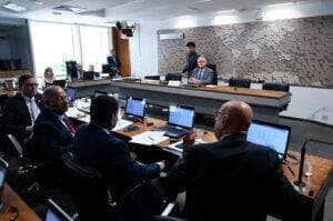 Acordo aéreo Brasil-Angola segue para o Plenário