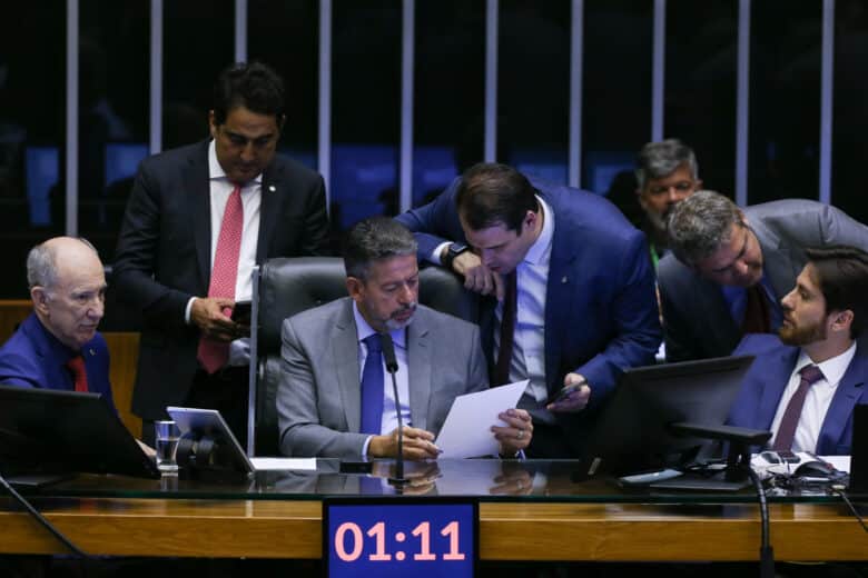 Brasília (DF) 25/10/2023 Deputado Arthur Lira durante sessão que votou o projeto de tributação de investimentos de pessoas físicas no exterior Foto Lula Marques/ Agência Brasil Por: Lula Marques/ Agência Brasil