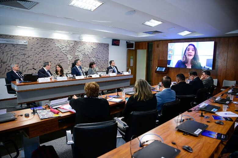 ccs debate violencia contra profissionais de comunicacao