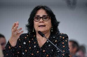CE debate qualificação da educação básica nesta sexta