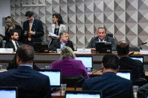 Comissão da MP do salário mínimo ouvirá entidades sindicais e governo