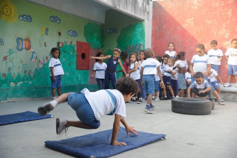 formacao de professores e desafio no ensino fundamental diz pesquisa scaled 1