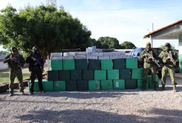 Mais de 1 tonelada de cloridrato de cocaína apreendida em Vila Bela da Santíssima Trindade  - Foto por: Gefron