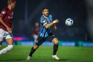 Grêmio “apanha” feio do Bragantino