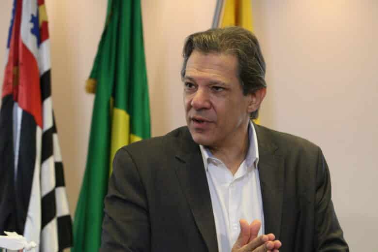 São Paulo (SP), 09/10/2023 - O ministro da Fazenda, Fernando Haddad, fala sobre o programa Desenrola Brasil durante coletiva de imprensa no gabinete do ministério em São Paulo, na Avenida Paulista. Foto: Rovena Rosa/Agência Brasil