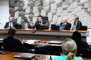Julgamento sobre drogas no Supremo reacende debate no Senado