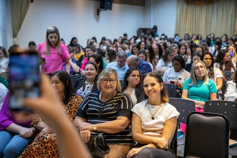 lucas do rio verde sedia 3o seminario regional da educacao