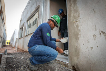 Obras na construção civil tocadas pelo Governo do Estado têm ajudado a gerar empregos