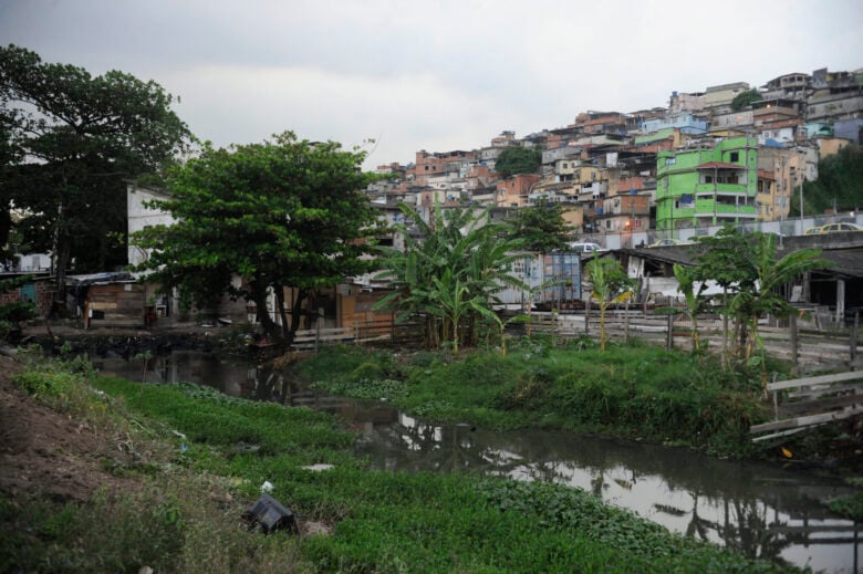 Patrulhamento no Complexo da Maré Por: Fernando Frazão/Agência Brasil