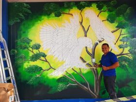 municipio realiza pinturas em pontos de onibus