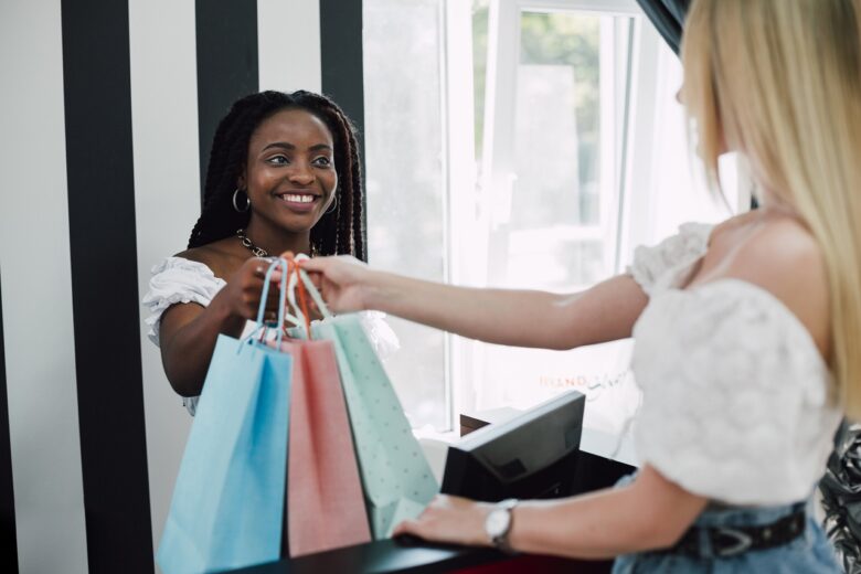 Procon emite dicas para compras seguras no Dia dos Namorados em Mato Grosso