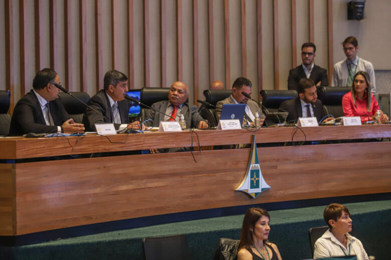 Brasília (DF) 04/09/2023 - O general de Divisão Carlos José Russo Assumpção Penteado, presta depoimento na CPI da Câmara Legislativa do Distrito Federal que investiga os atos de 8 de janeiro. Foto: Antônio Cruz/Agência Brasil